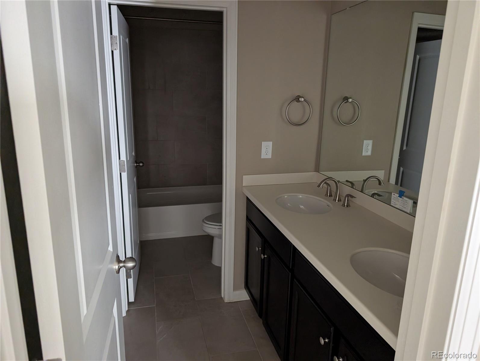 MLS Image #8 for 27746 e frost place,aurora, Colorado
