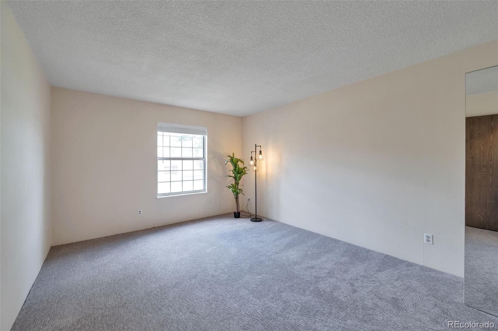 MLS Image #7 for 3330 s ammons street,lakewood, Colorado