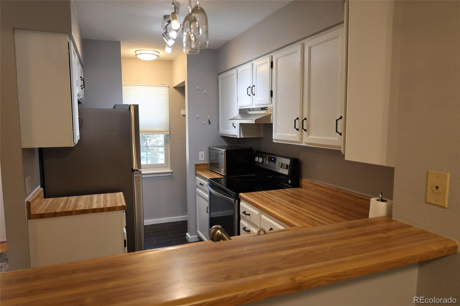 MLS Image #9 for 10879 w dartmouth avenue,denver, Colorado