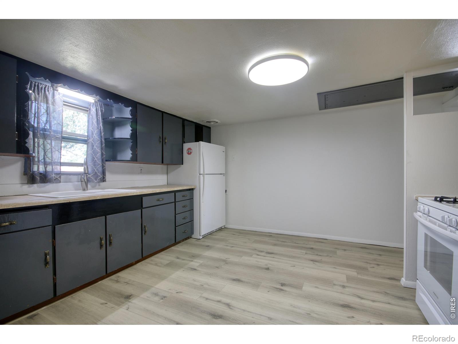 MLS Image #10 for 121  deuel street,fort morgan, Colorado