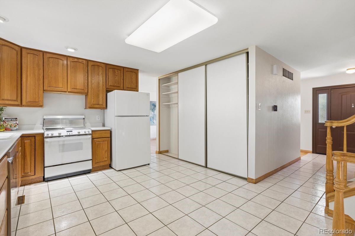 MLS Image #11 for 1967 s deframe street,lakewood, Colorado