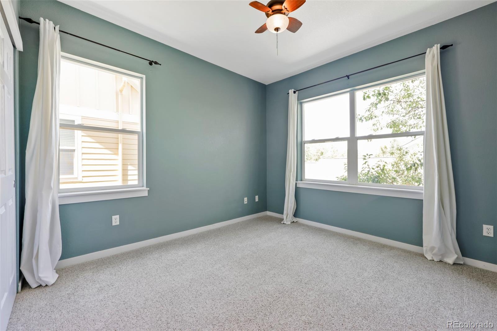 MLS Image #14 for 10343 e 26th avenue,denver, Colorado