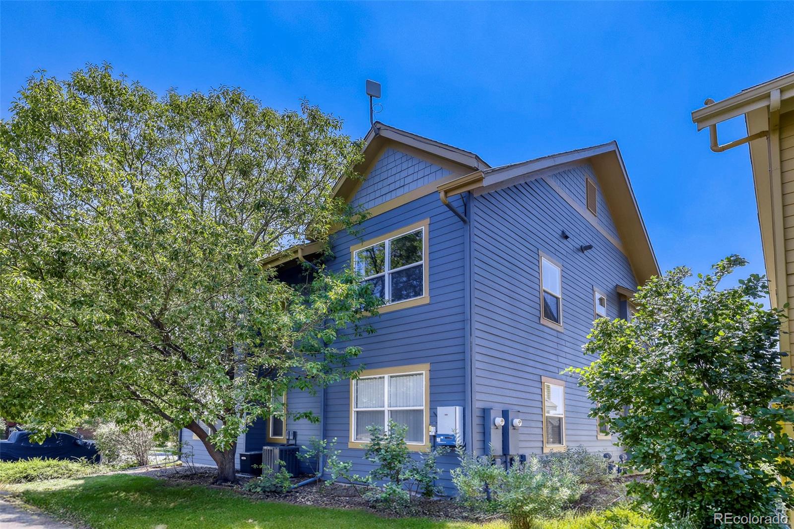 MLS Image #16 for 10343 e 26th avenue,denver, Colorado