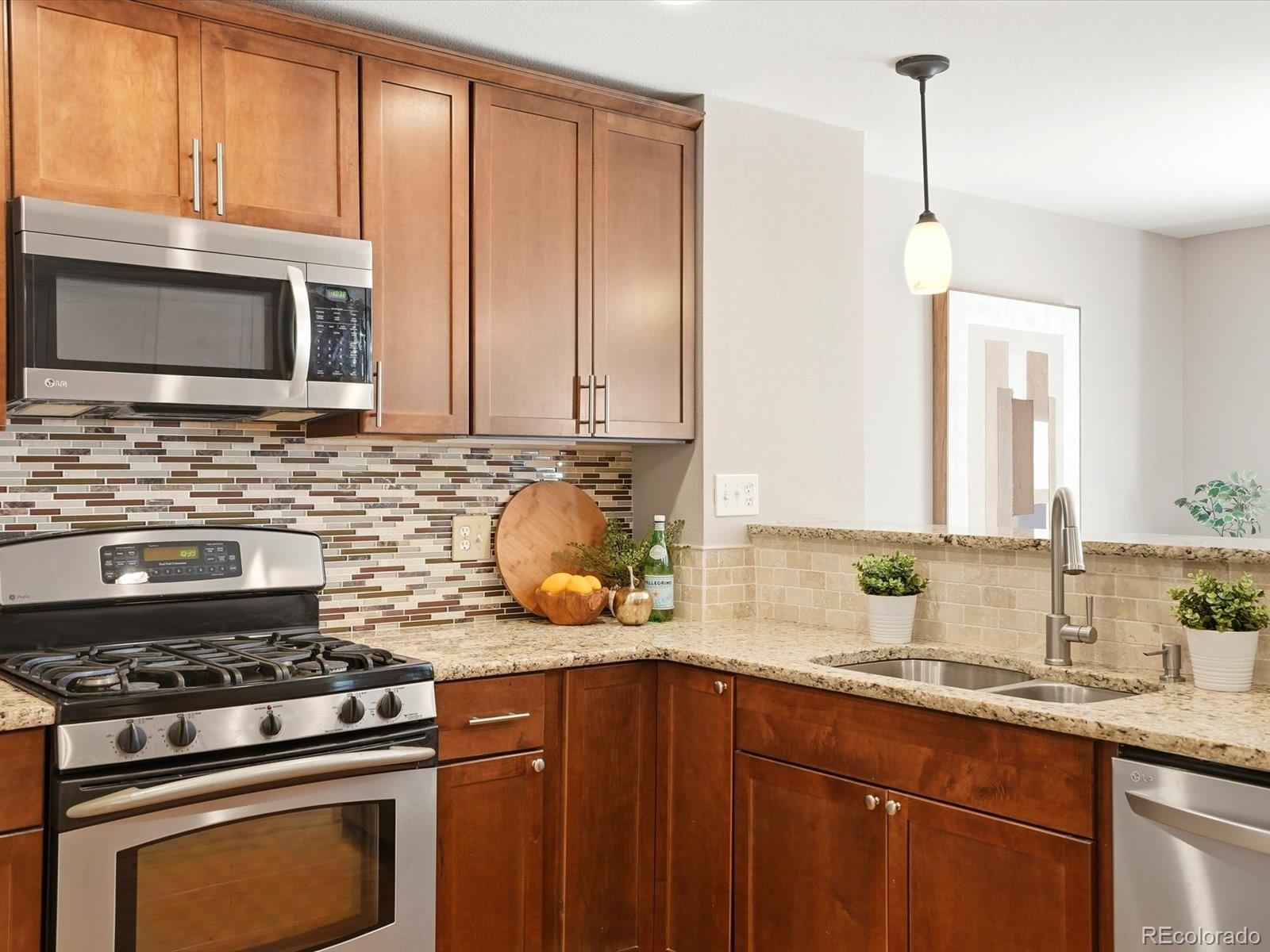 MLS Image #12 for 6570 w 96th drive,broomfield, Colorado