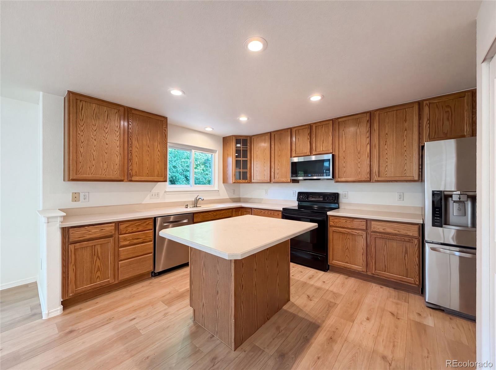 MLS Image #14 for 10562  falcon street,longmont, Colorado