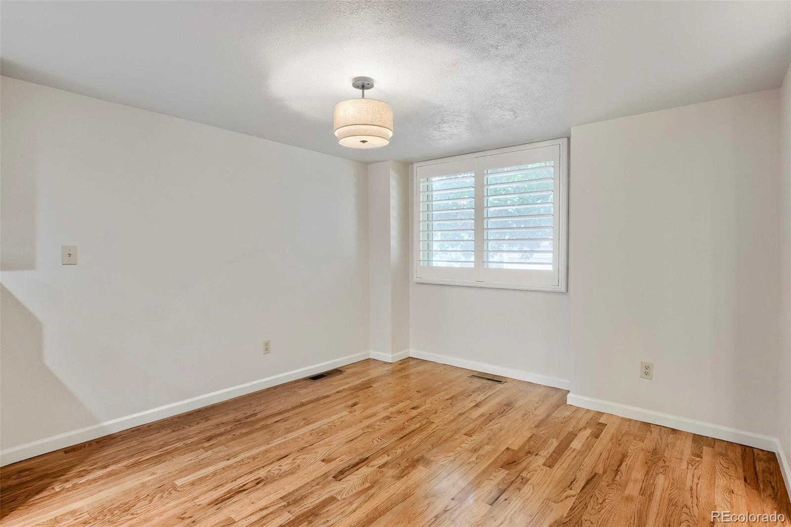 MLS Image #9 for 11821 e cornell circle,aurora, Colorado