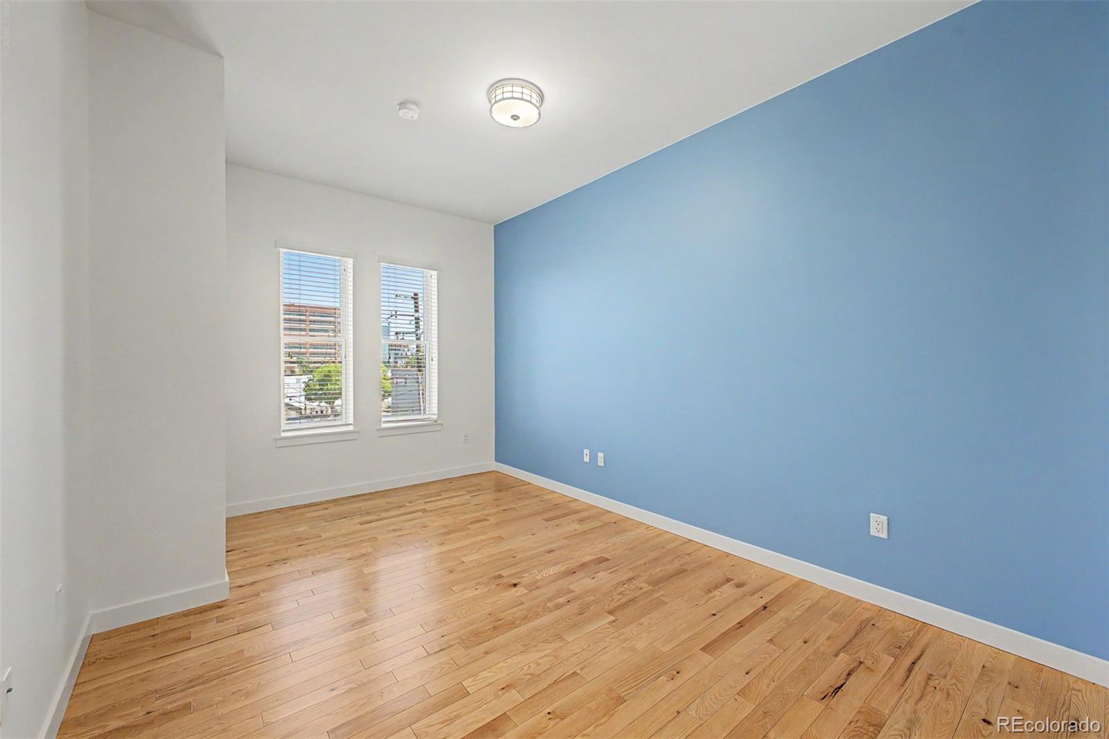 MLS Image #18 for 410  acoma street,denver, Colorado