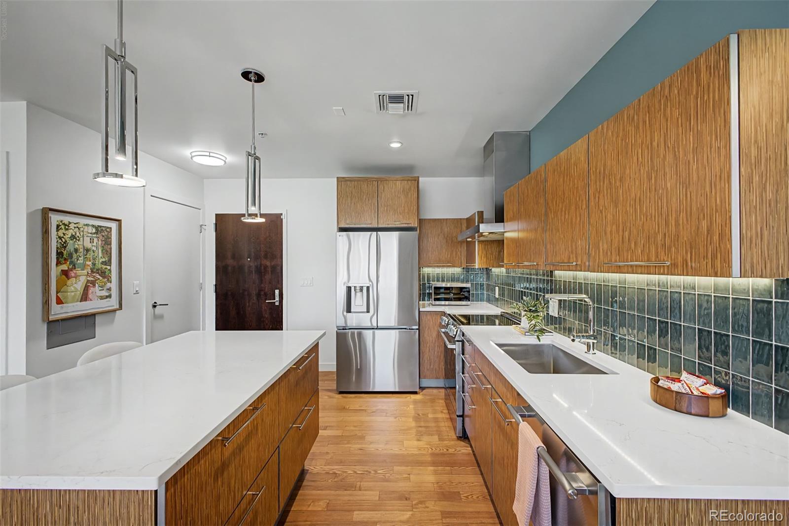 MLS Image #3 for 410  acoma street,denver, Colorado