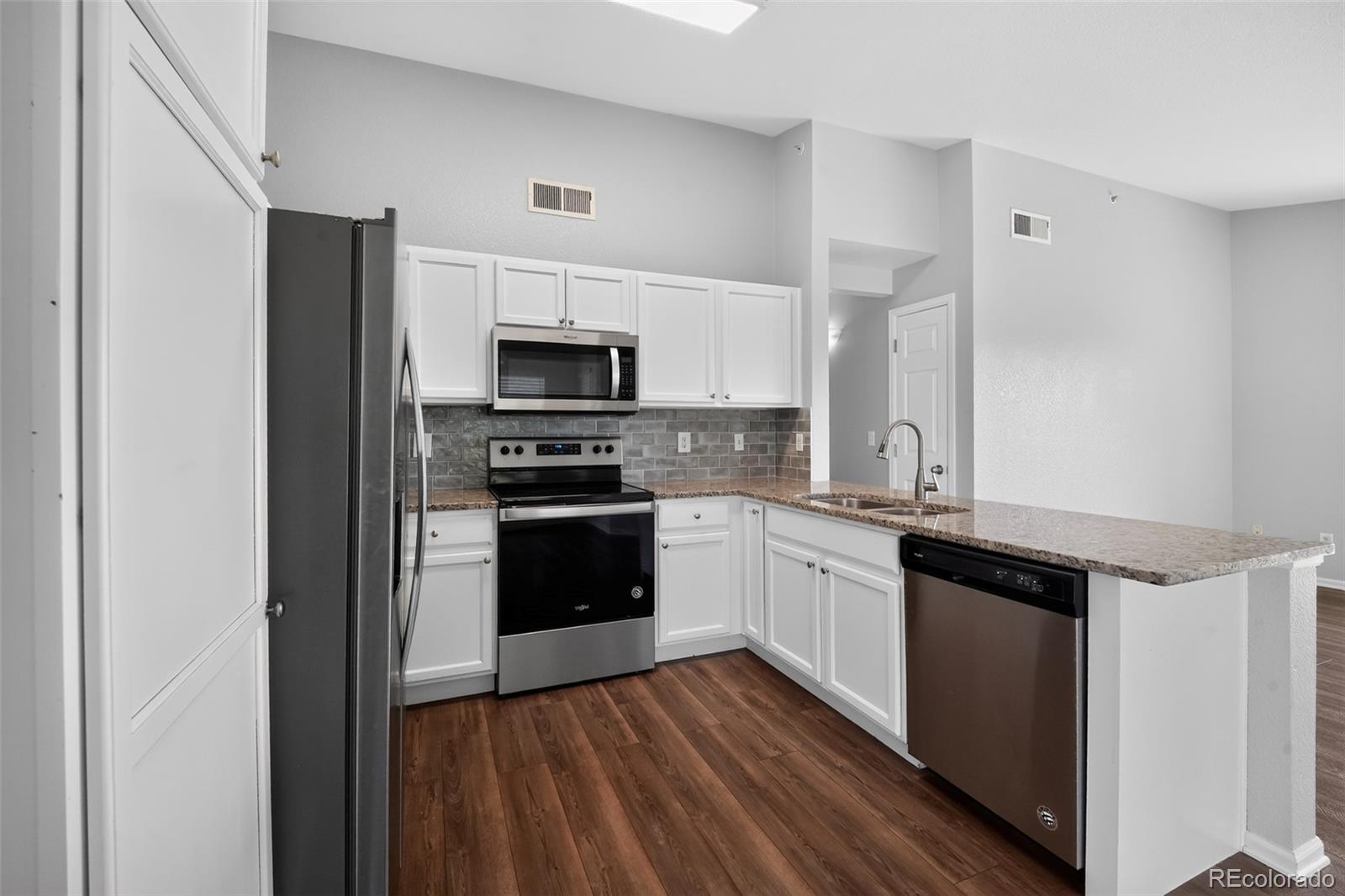 MLS Image #5 for 1601  fraser court,aurora, Colorado