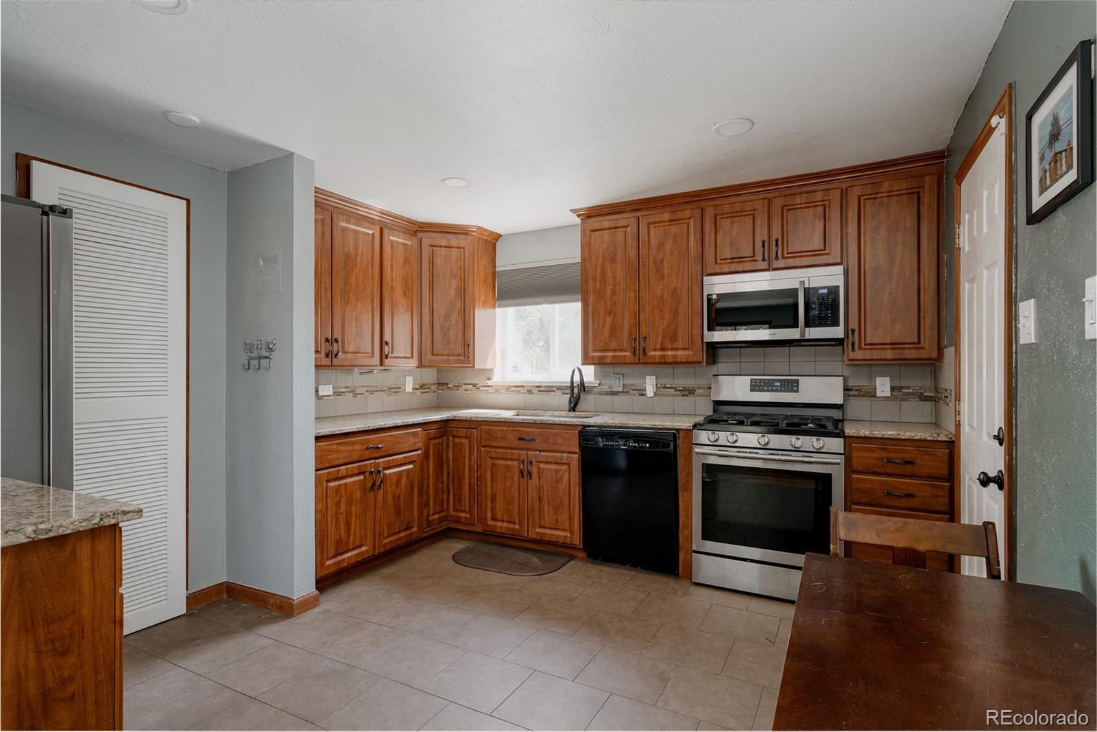 MLS Image #5 for 1382 s canosa court,denver, Colorado