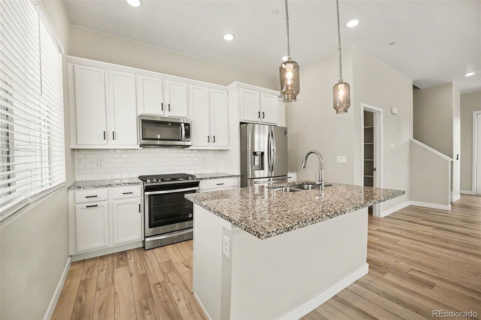 MLS Image #6 for 1580 w 68th lane,denver, Colorado
