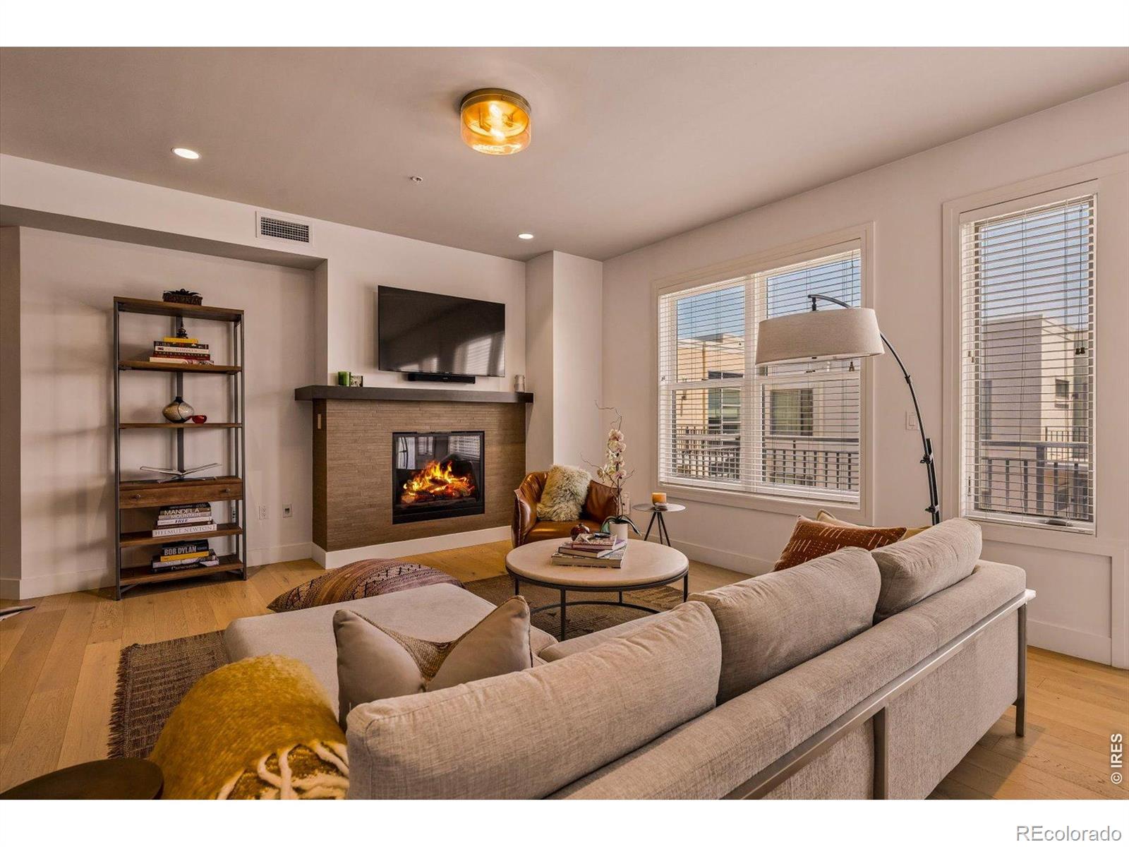 MLS Image #14 for 3401  arapahoe avenue,boulder, Colorado