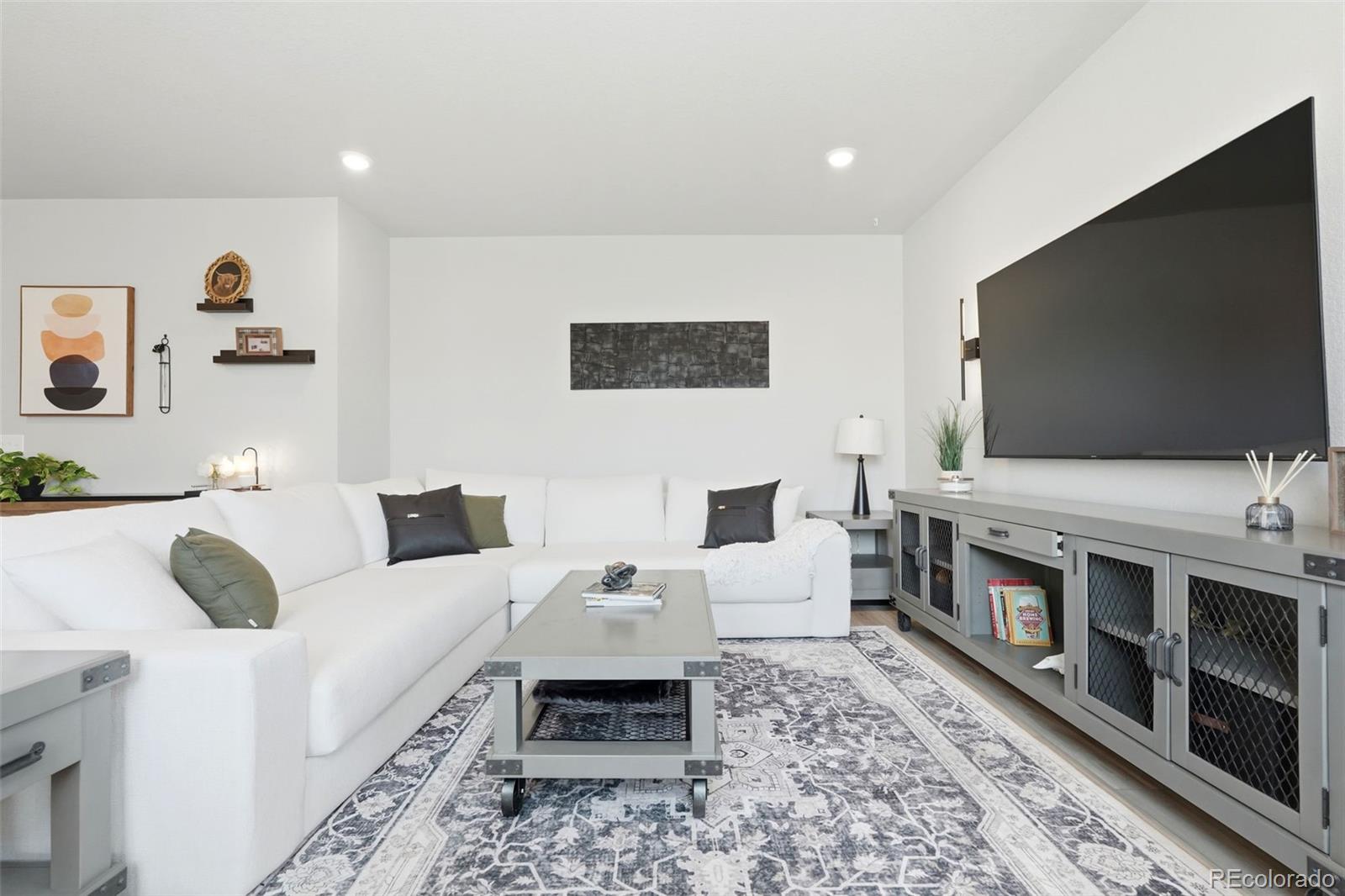 MLS Image #11 for 9170  sedalia street,commerce city, Colorado