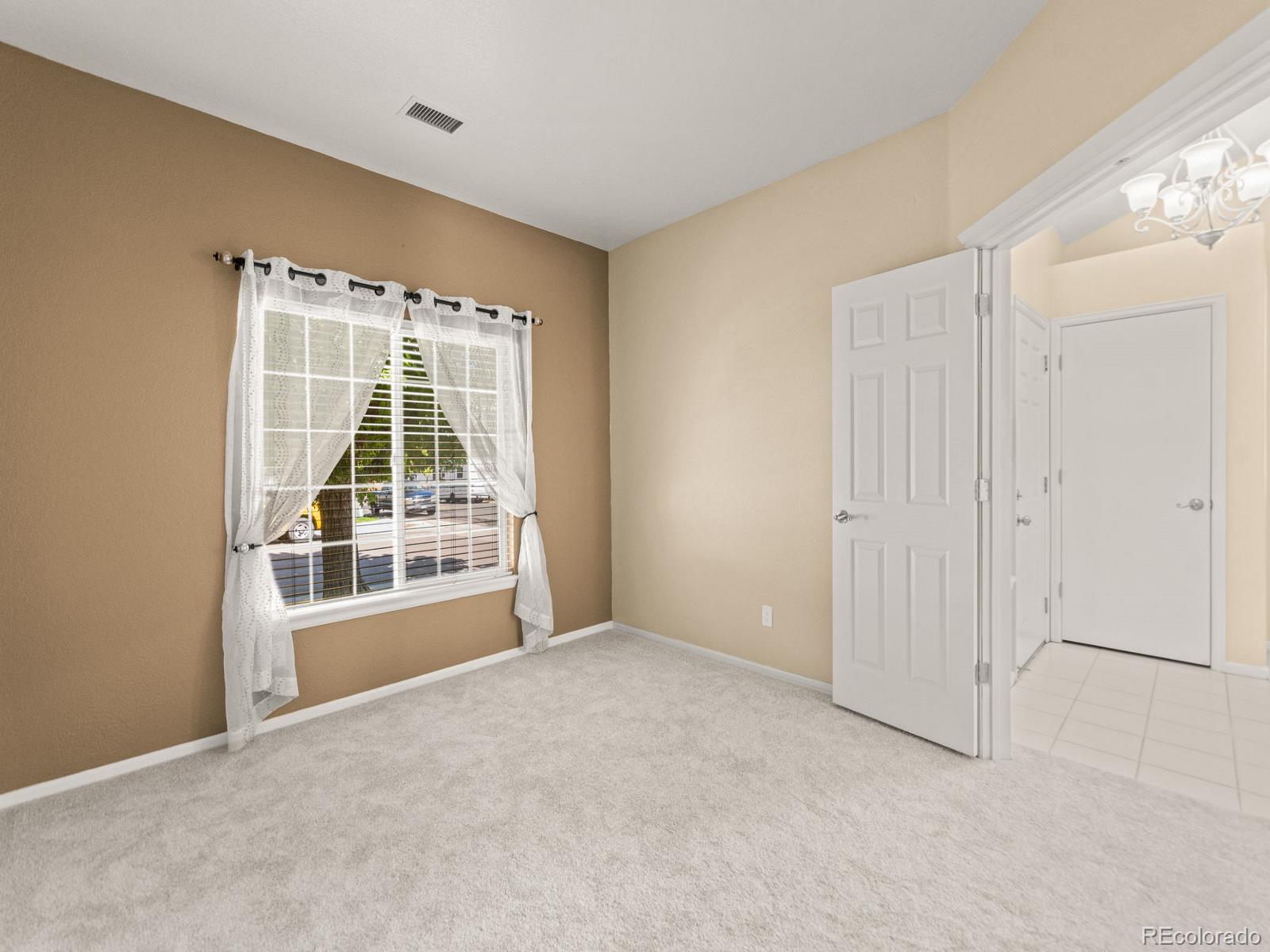 MLS Image #11 for 20290 e red fox lane,centennial, Colorado