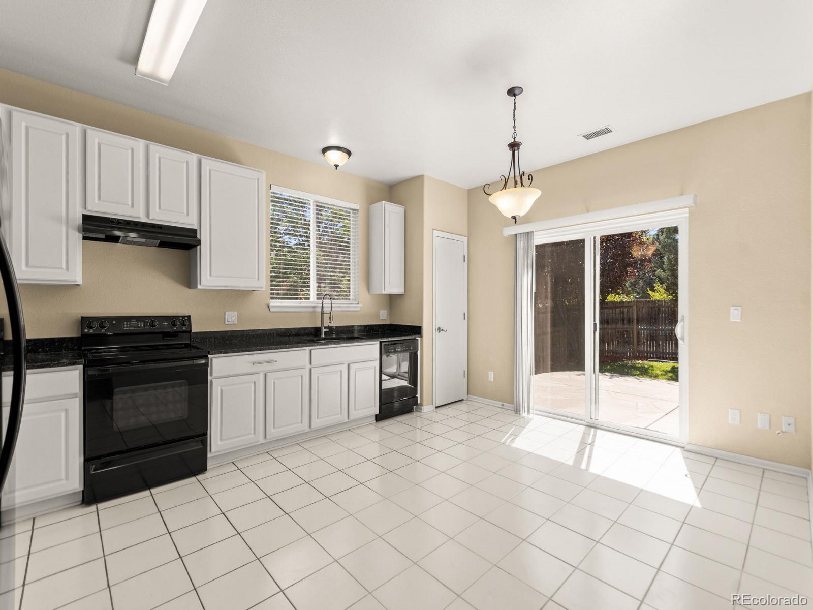 MLS Image #12 for 20290 e red fox lane,centennial, Colorado