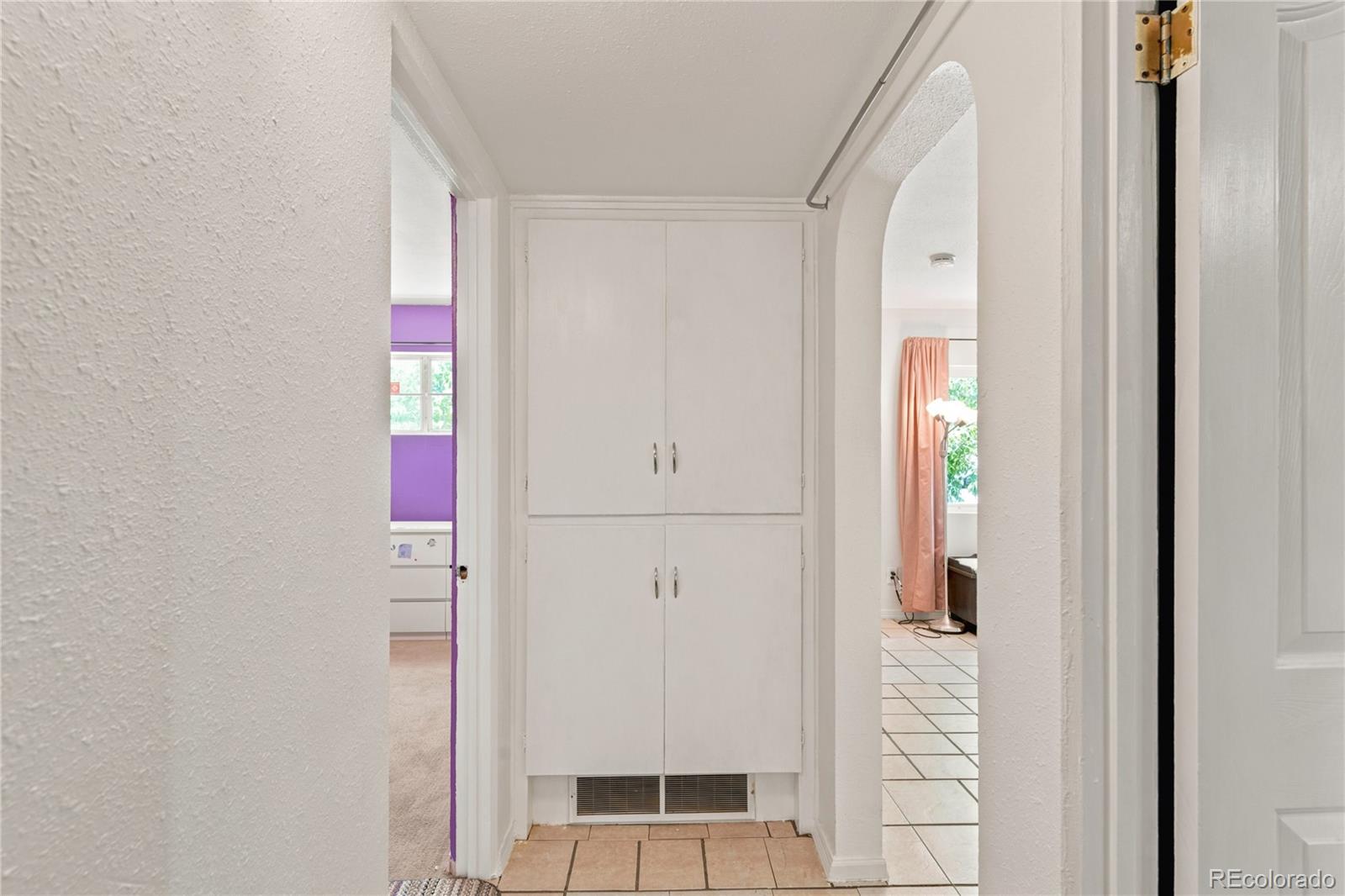 MLS Image #10 for 1070  elm place,denver, Colorado