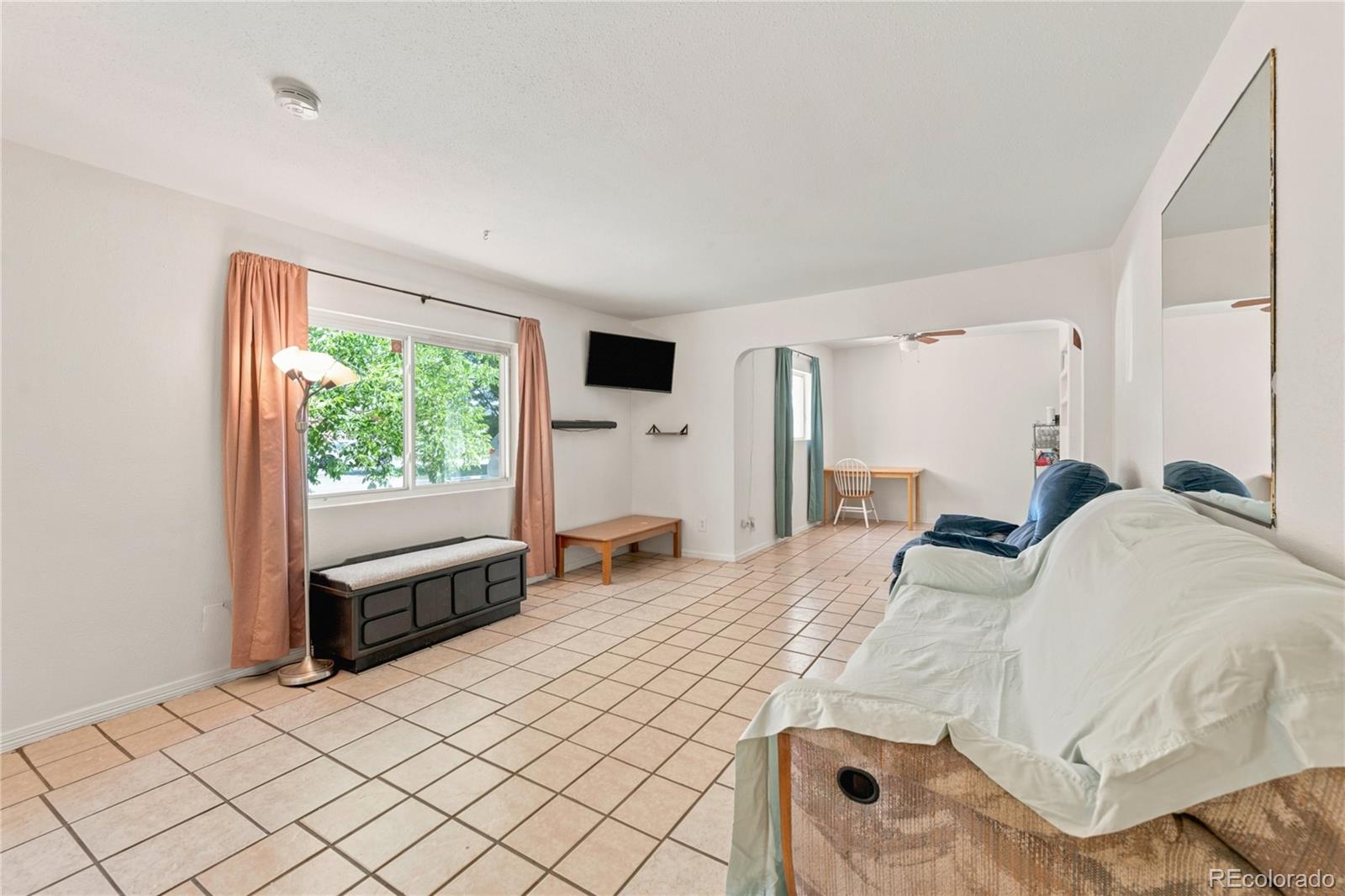 MLS Image #4 for 1070  elm place,denver, Colorado