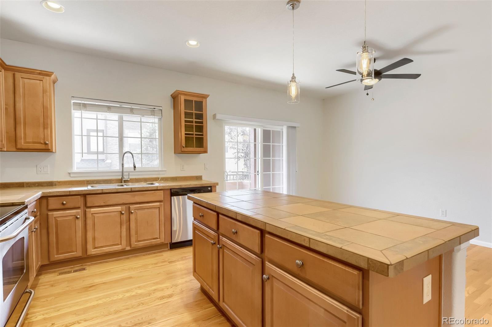 MLS Image #8 for 9450  ridgeline boulevard,littleton, Colorado