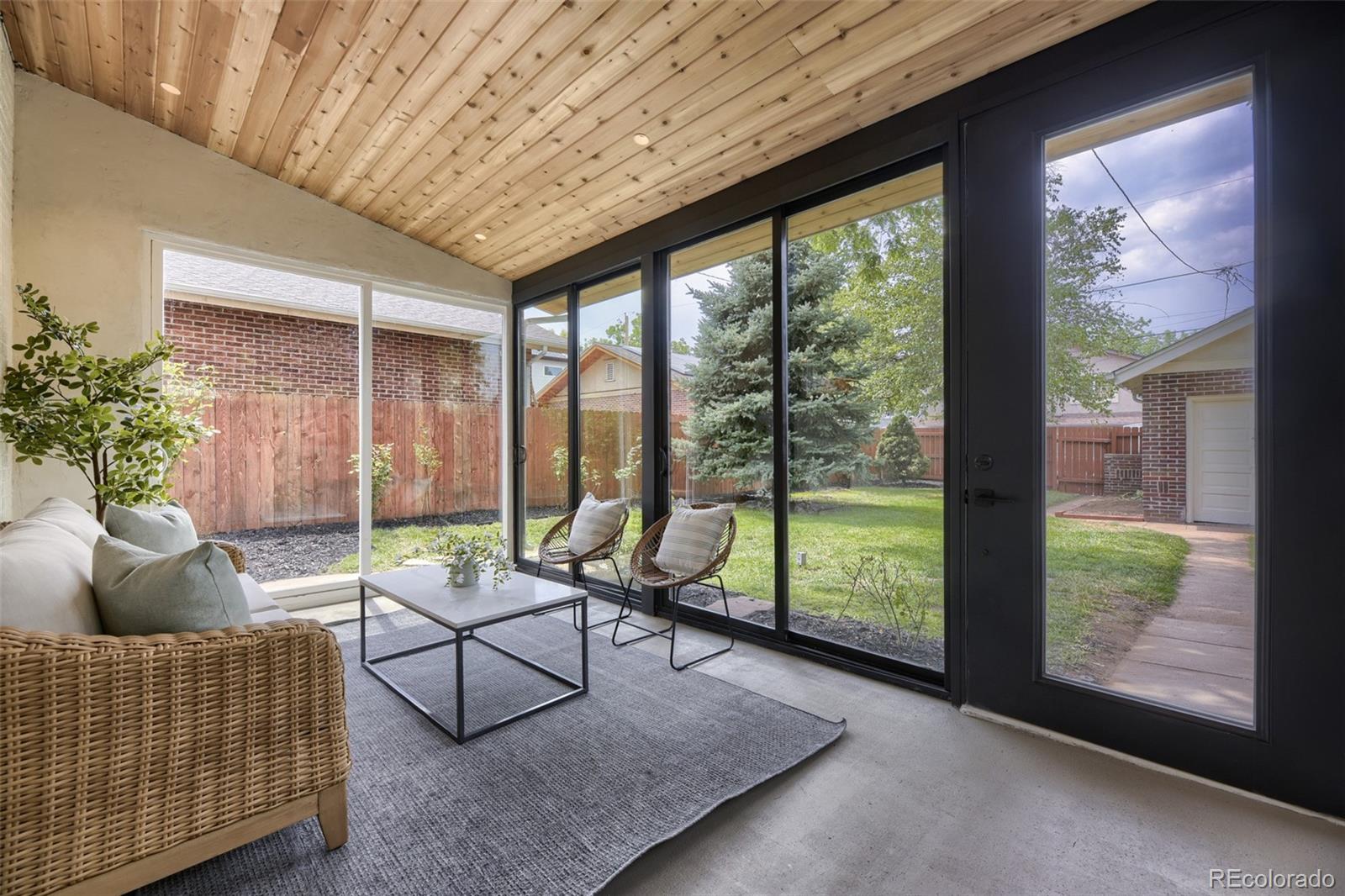 MLS Image #13 for 1753 s grant street,denver, Colorado