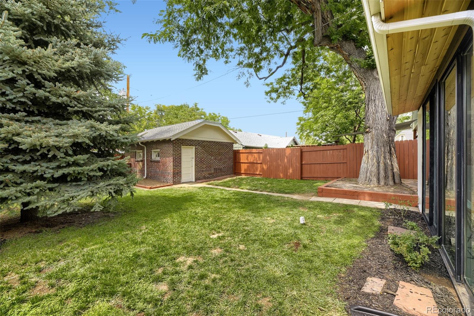 MLS Image #17 for 1753 s grant street,denver, Colorado