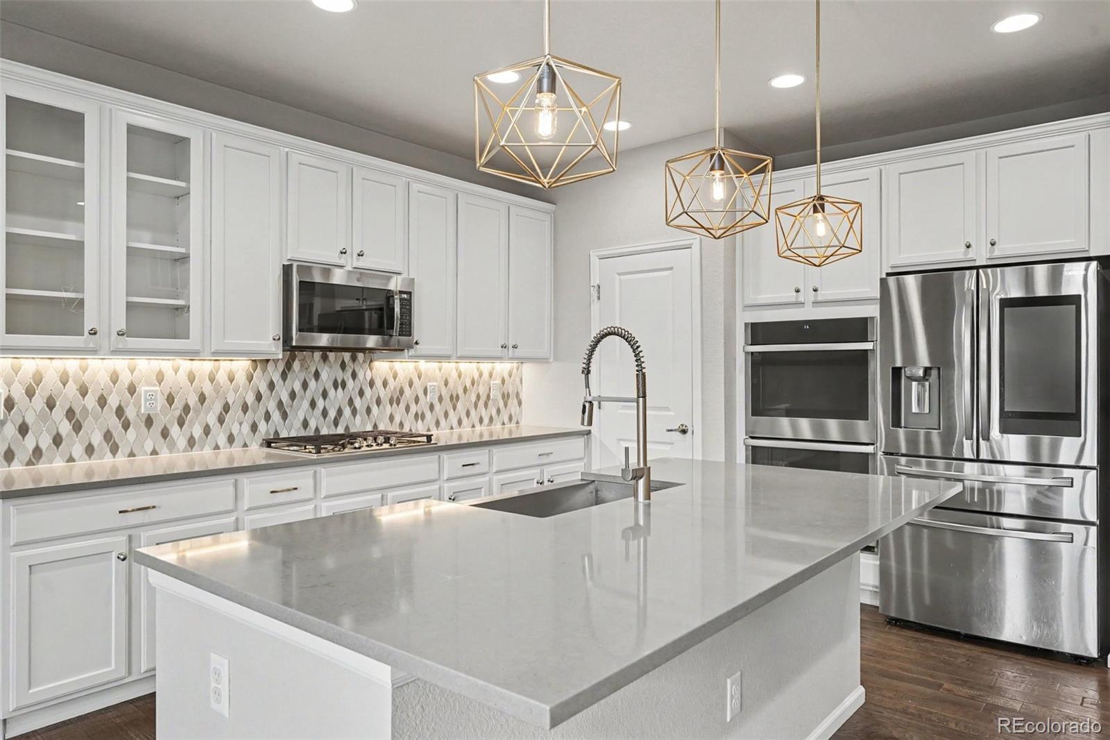 MLS Image #8 for 6687 w jewell place,denver, Colorado