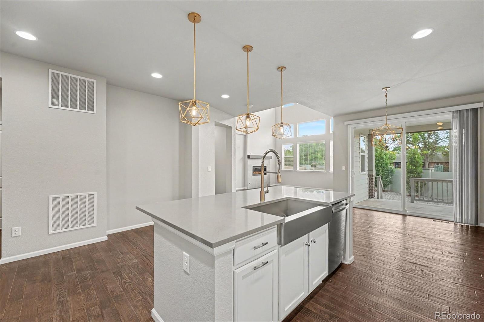 MLS Image #9 for 6687 w jewell place,denver, Colorado