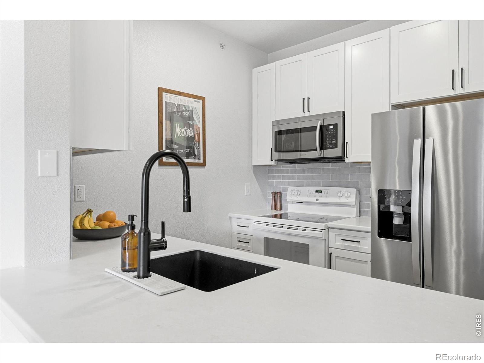 MLS Image #3 for 8329 s independence circle,littleton, Colorado