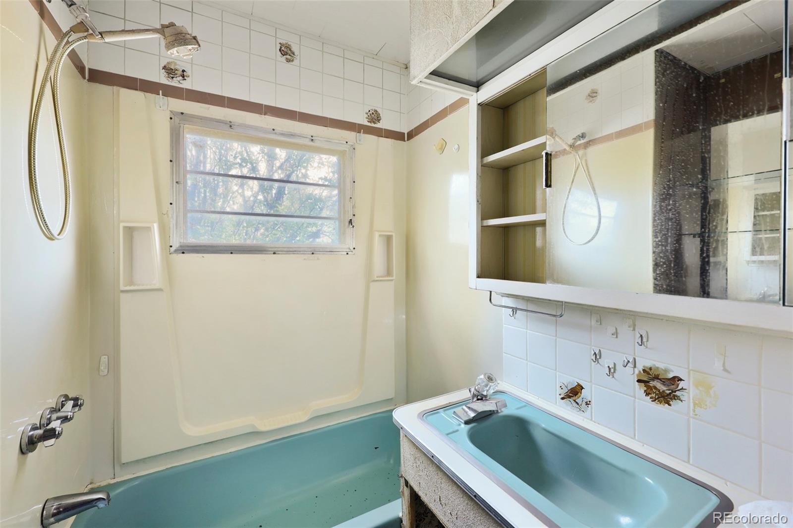 MLS Image #8 for 7365 w 61st avenue,arvada, Colorado