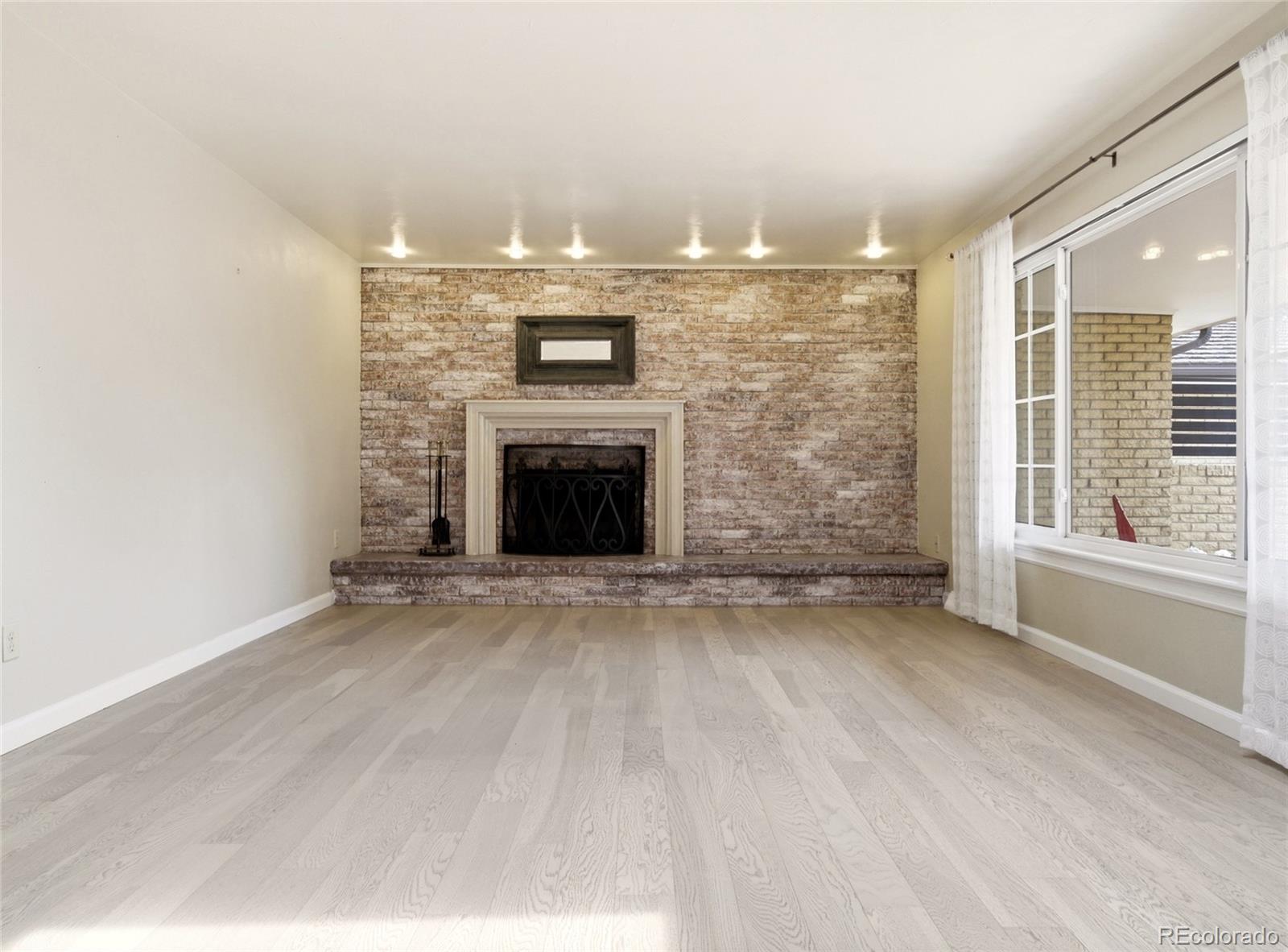 MLS Image #29 for 6651 e ithaca place,denver, Colorado