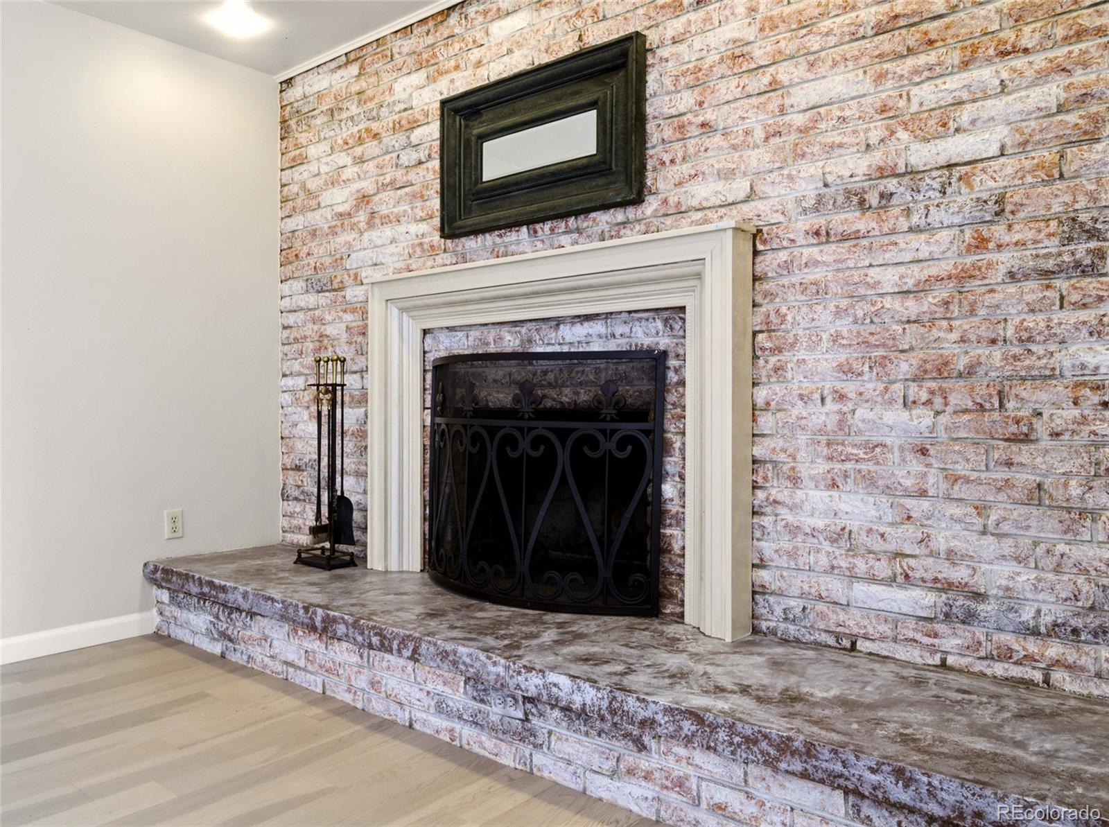 MLS Image #31 for 6651 e ithaca place,denver, Colorado