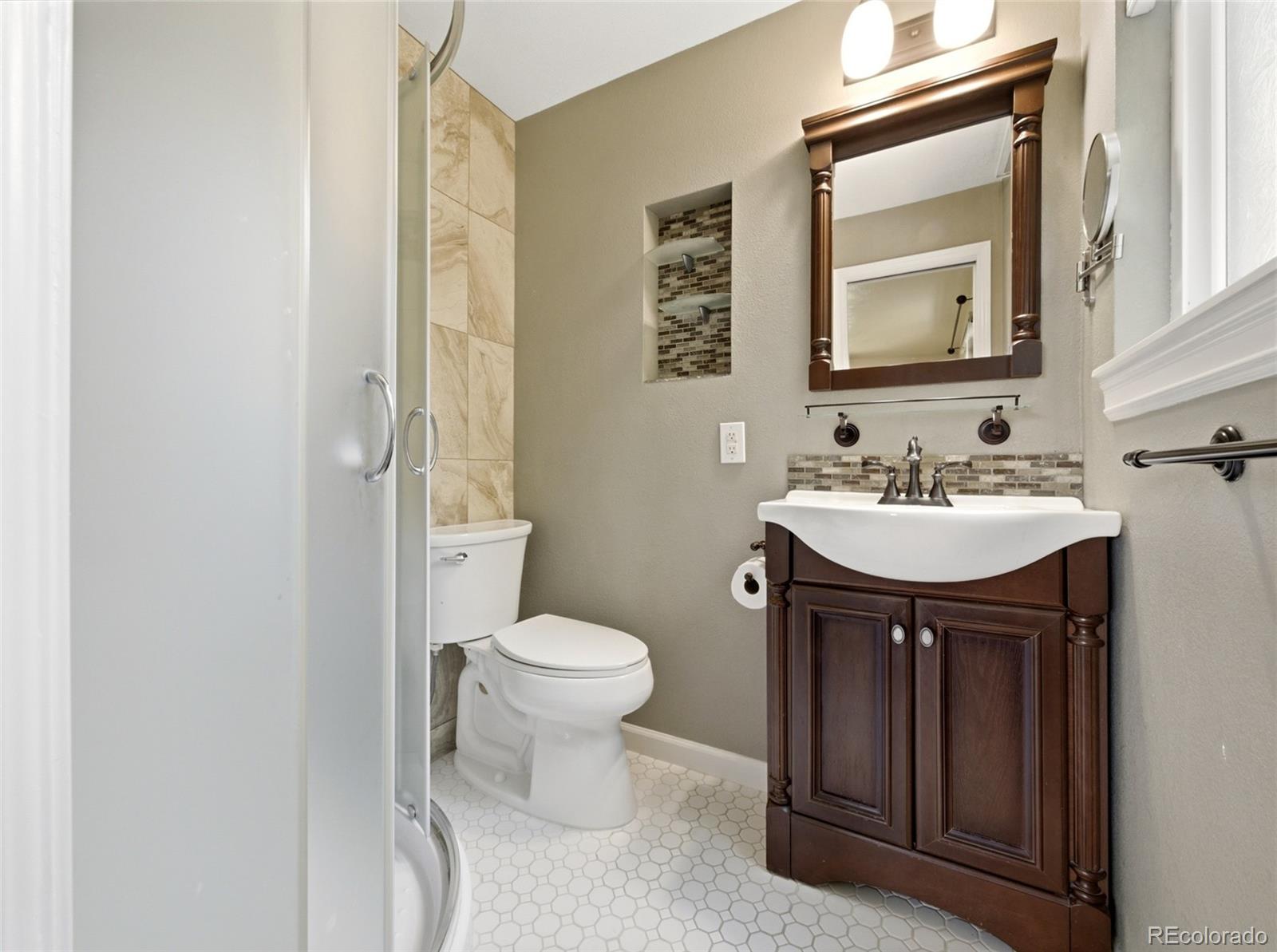 MLS Image #34 for 6651 e ithaca place,denver, Colorado