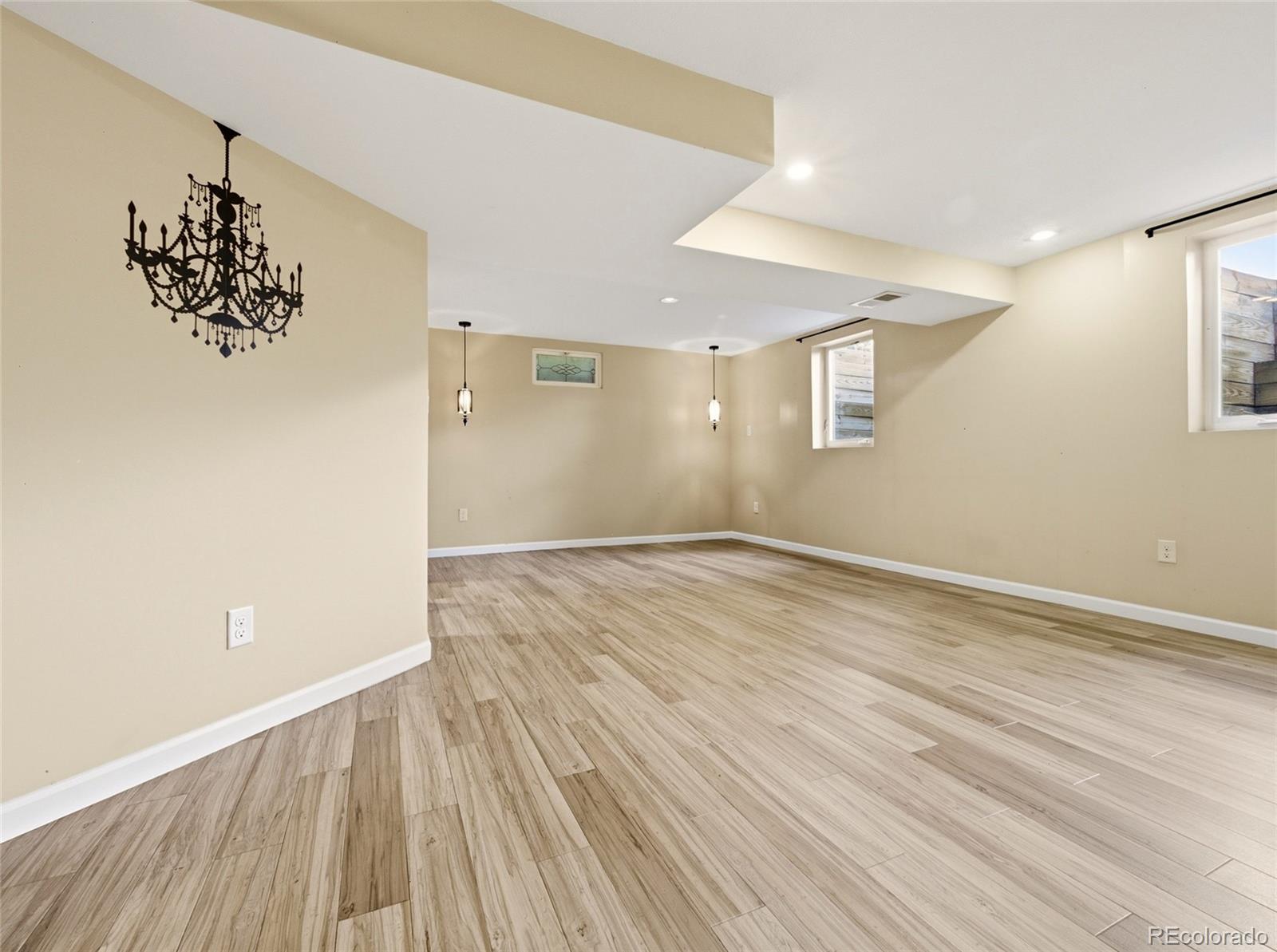 MLS Image #39 for 6651 e ithaca place,denver, Colorado