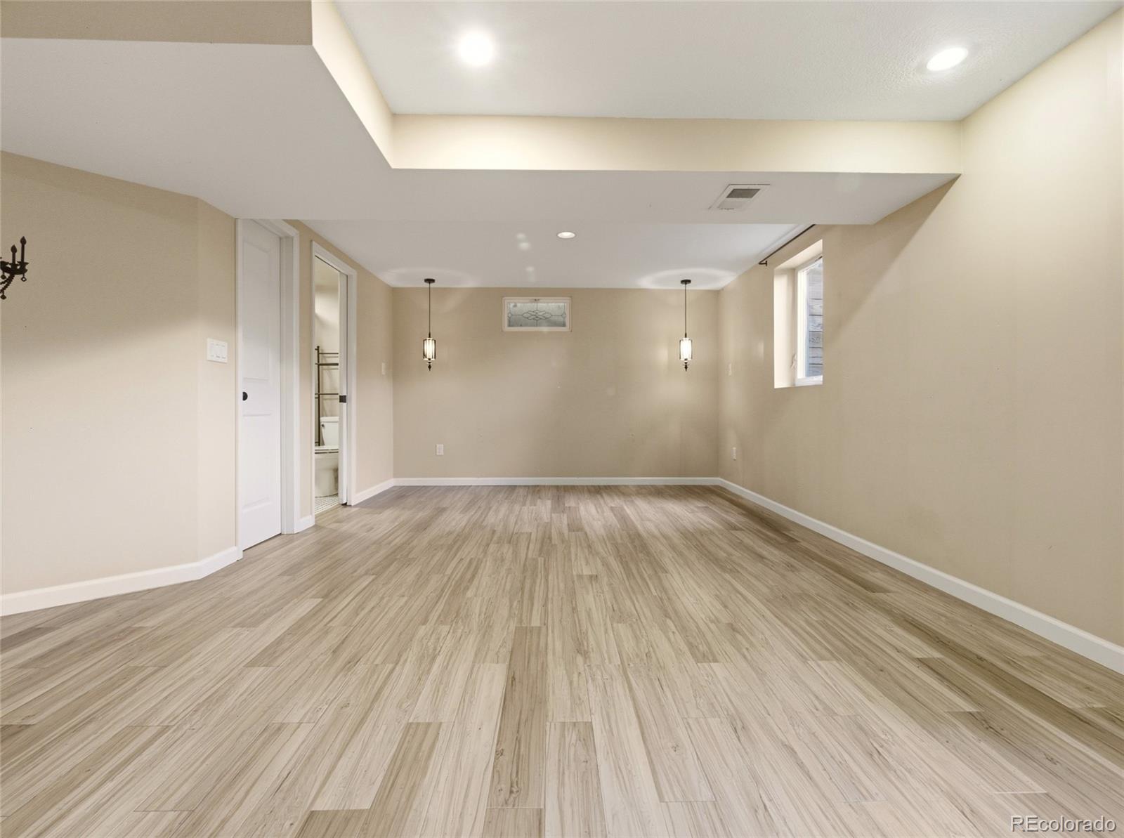 MLS Image #41 for 6651 e ithaca place,denver, Colorado