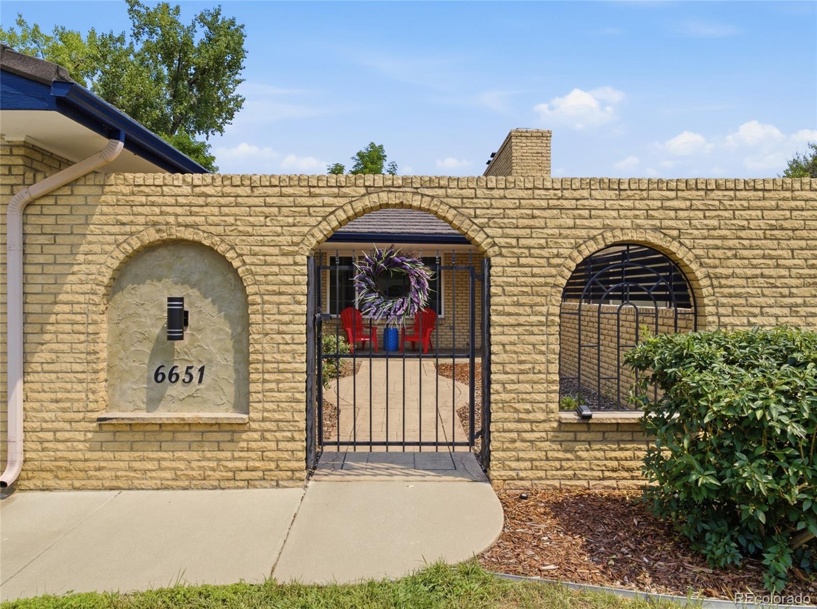 MLS Image #7 for 6651 e ithaca place,denver, Colorado