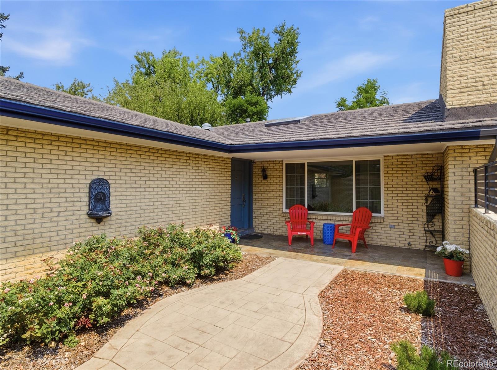 MLS Image #8 for 6651 e ithaca place,denver, Colorado