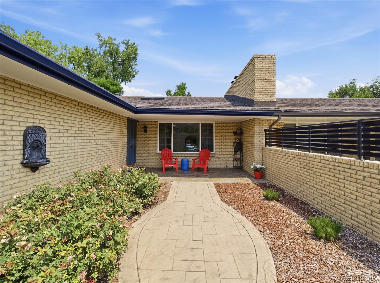 MLS Image #9 for 6651 e ithaca place,denver, Colorado