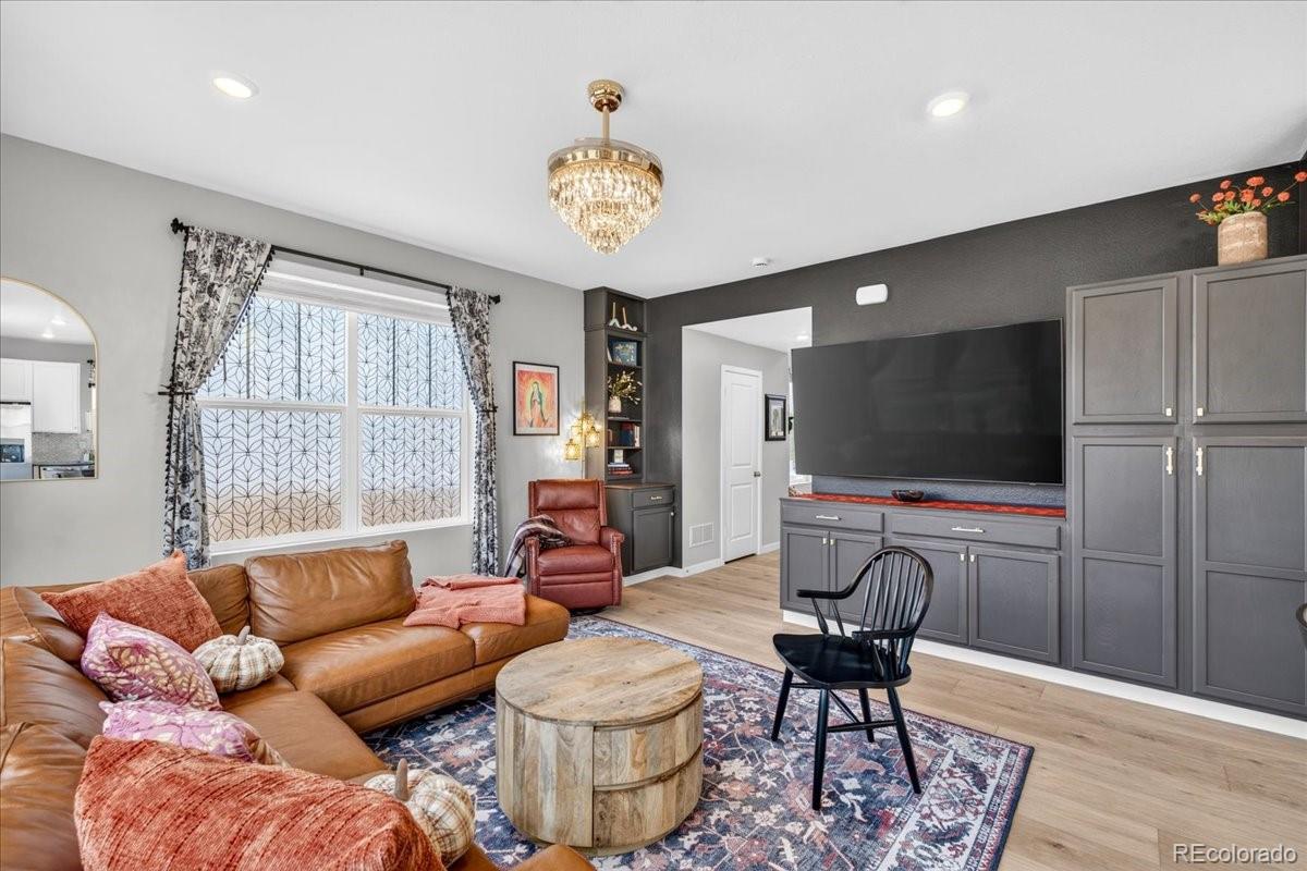 MLS Image #6 for 263  corkscrew street,elizabeth, Colorado