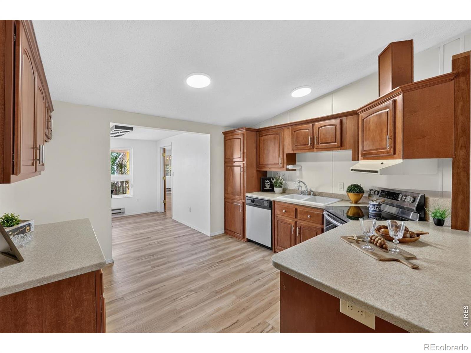 MLS Image #11 for 255  kattell street,erie, Colorado