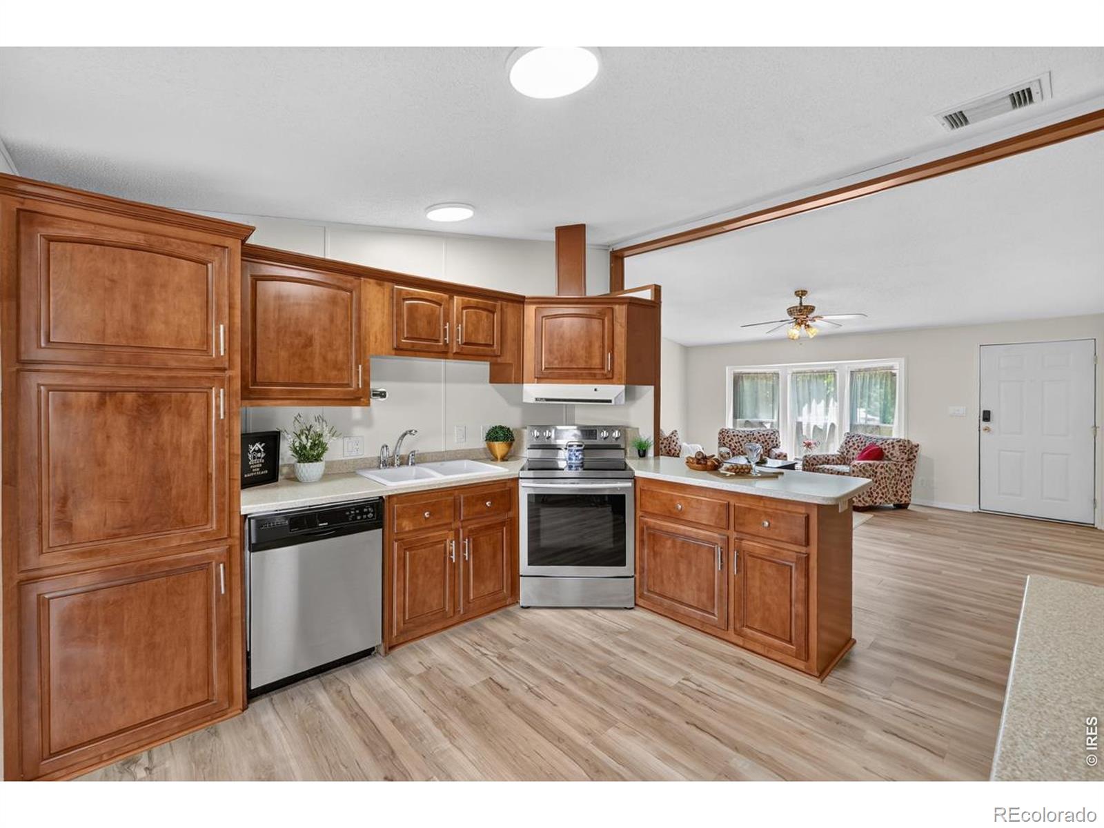 MLS Image #14 for 255  kattell street,erie, Colorado