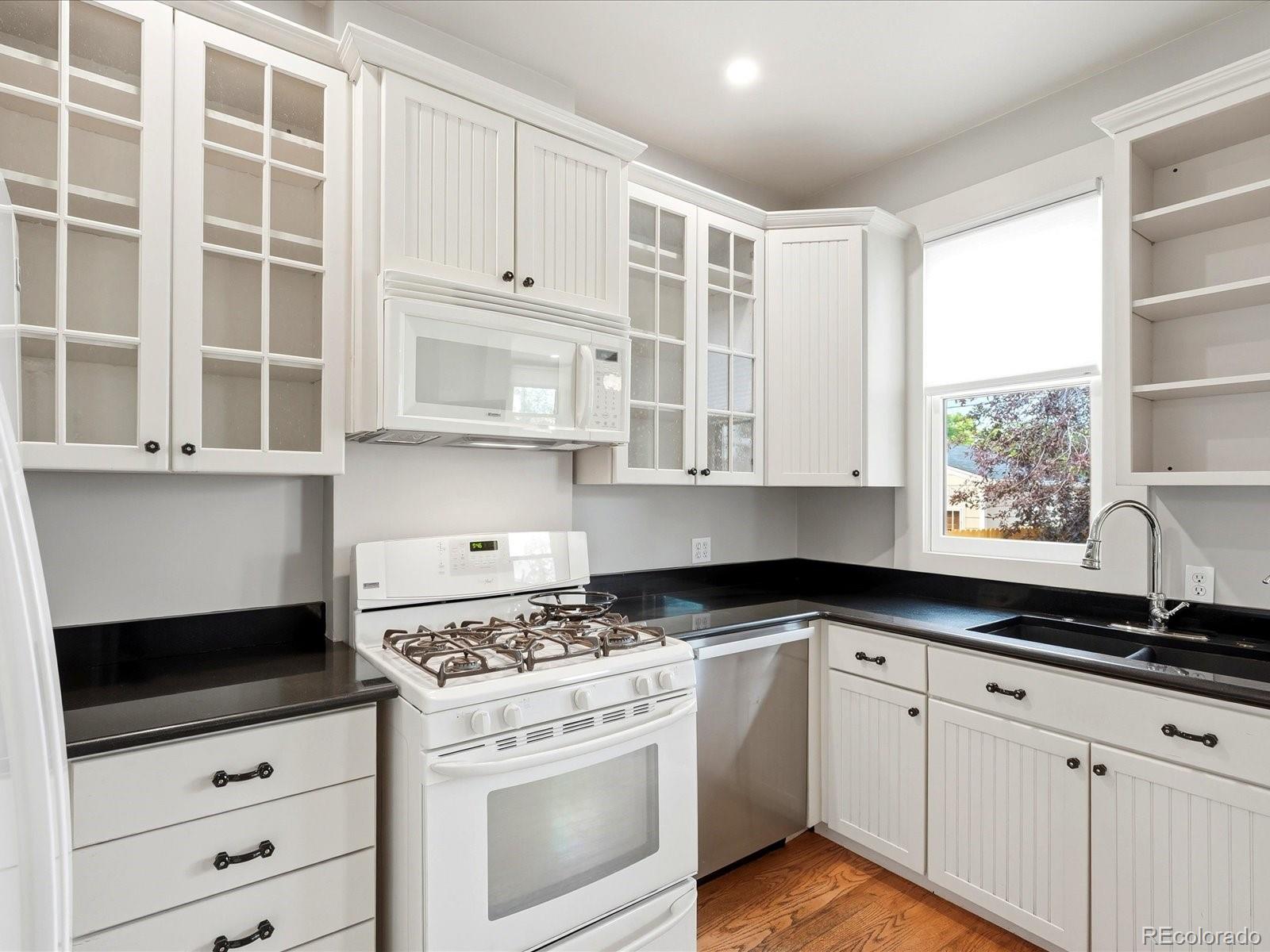 MLS Image #12 for 3309 n gaylord street,denver, Colorado