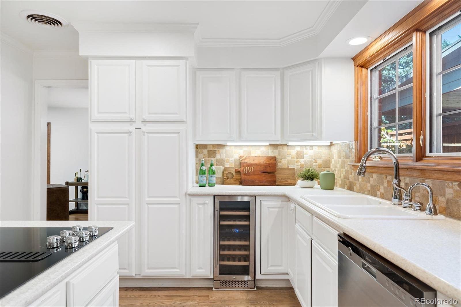 MLS Image #10 for 2290 e columbia place,denver, Colorado