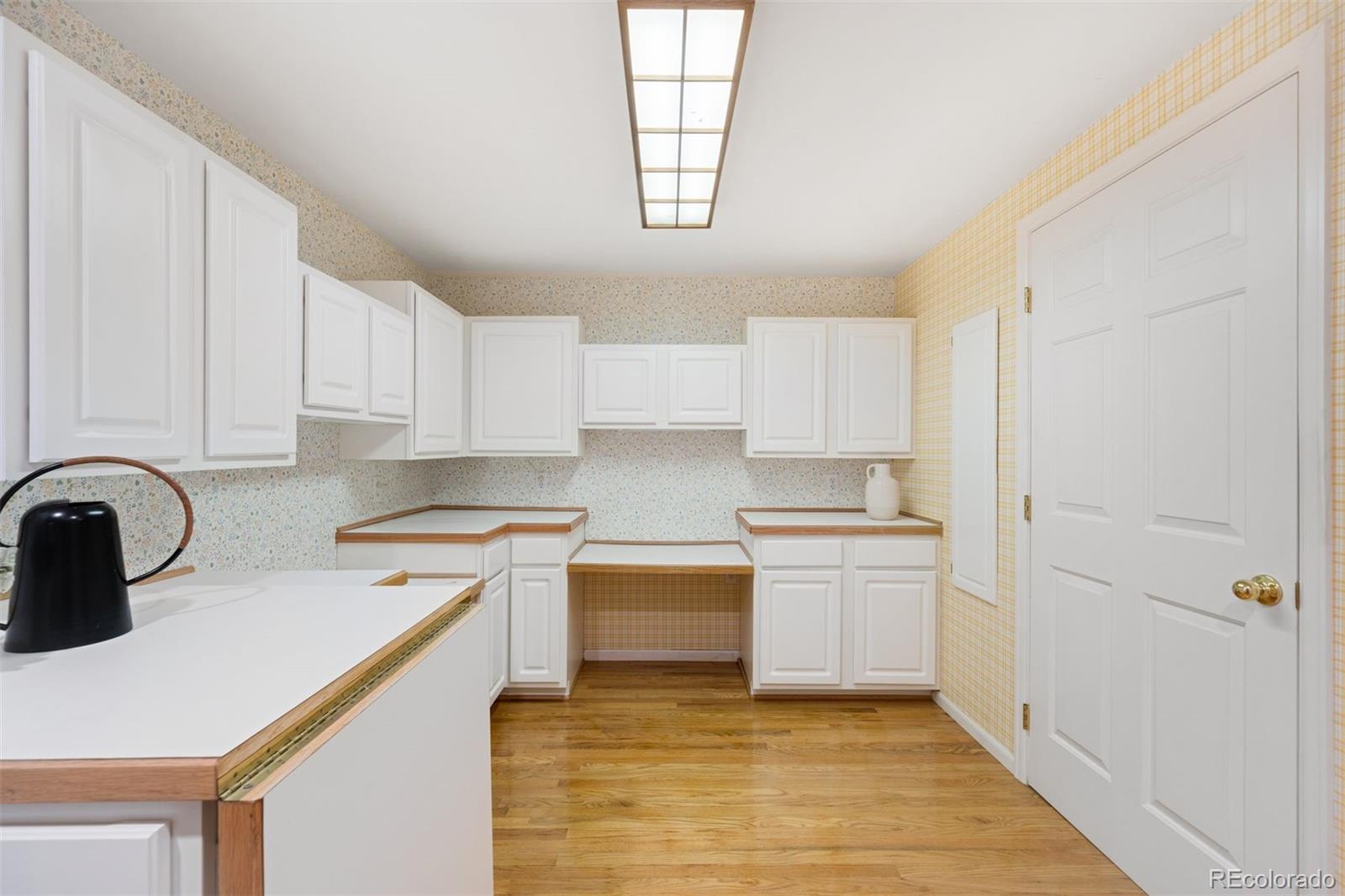 MLS Image #31 for 2290 e columbia place,denver, Colorado
