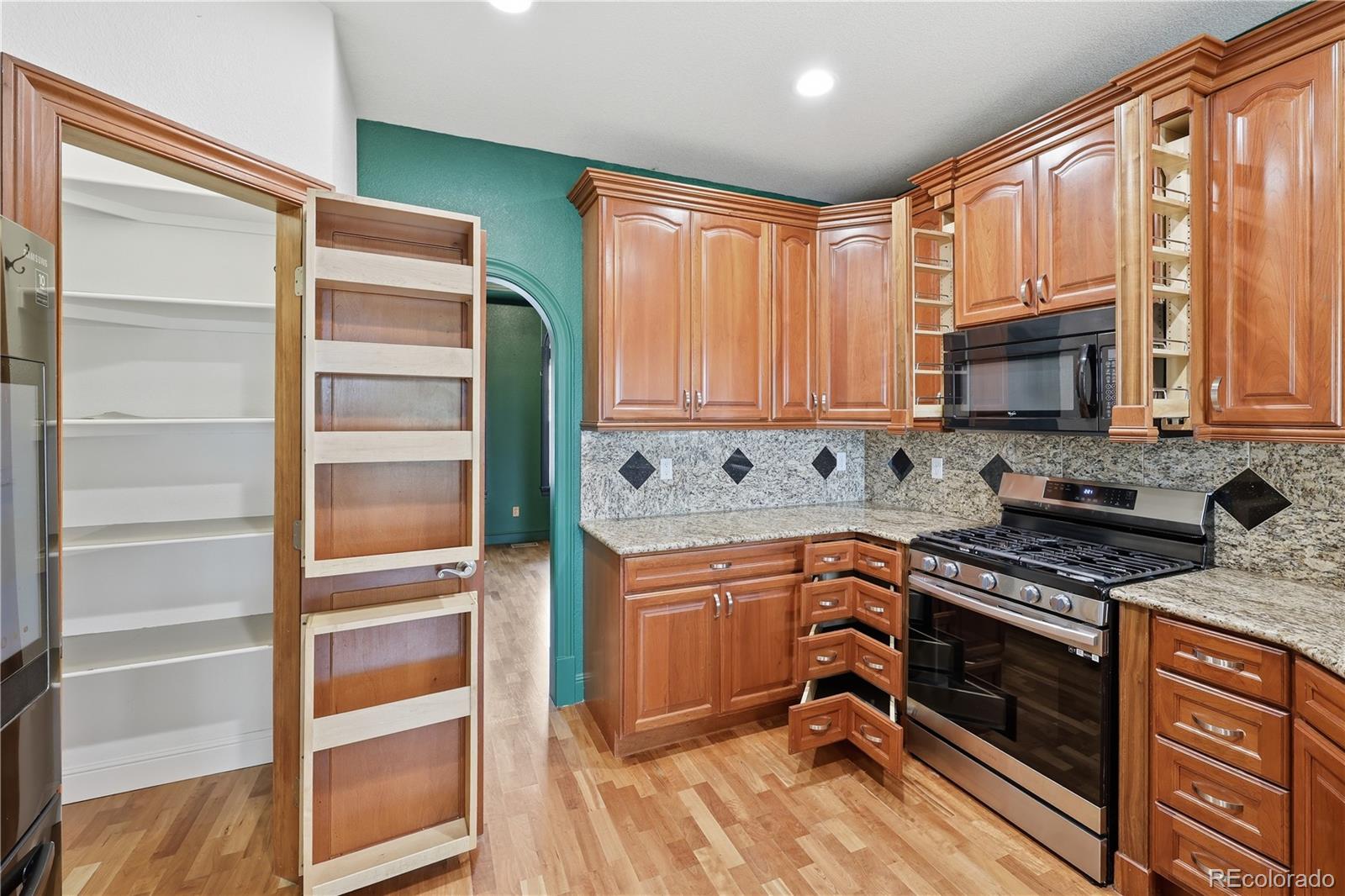 MLS Image #12 for 2057 s ironton court,aurora, Colorado