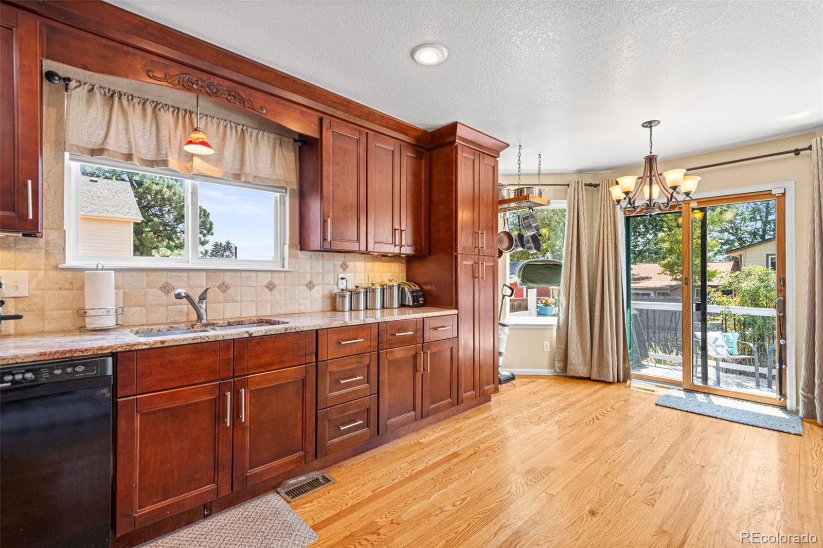 MLS Image #13 for 3084  signal creek boulevard,thornton, Colorado