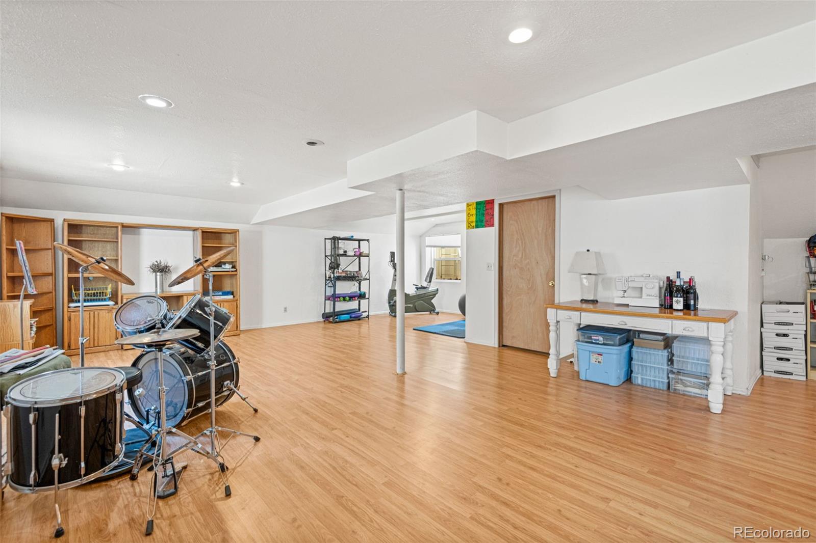 MLS Image #34 for 3084  signal creek boulevard,thornton, Colorado