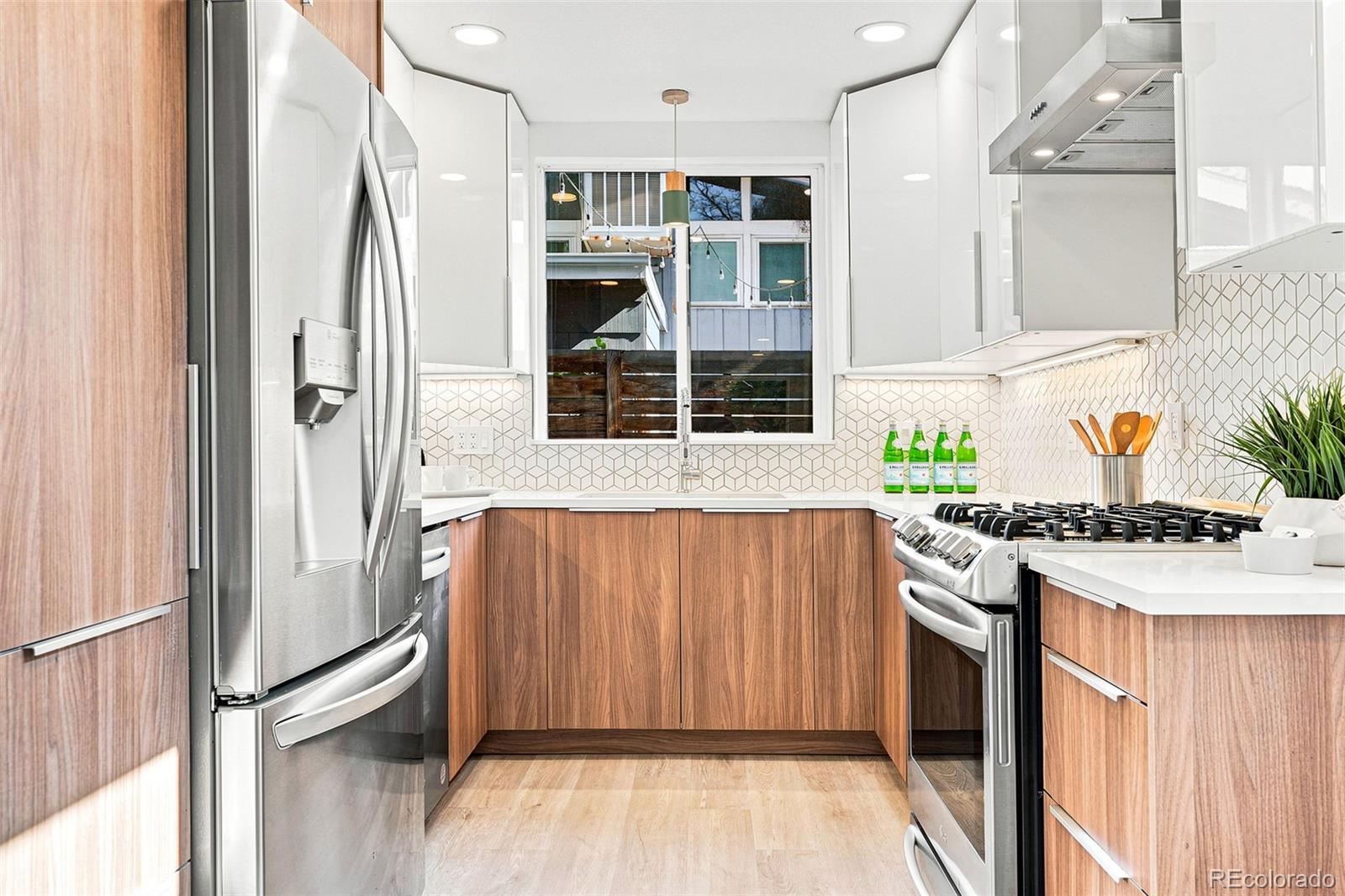MLS Image #13 for 1426 s kearney street,denver, Colorado