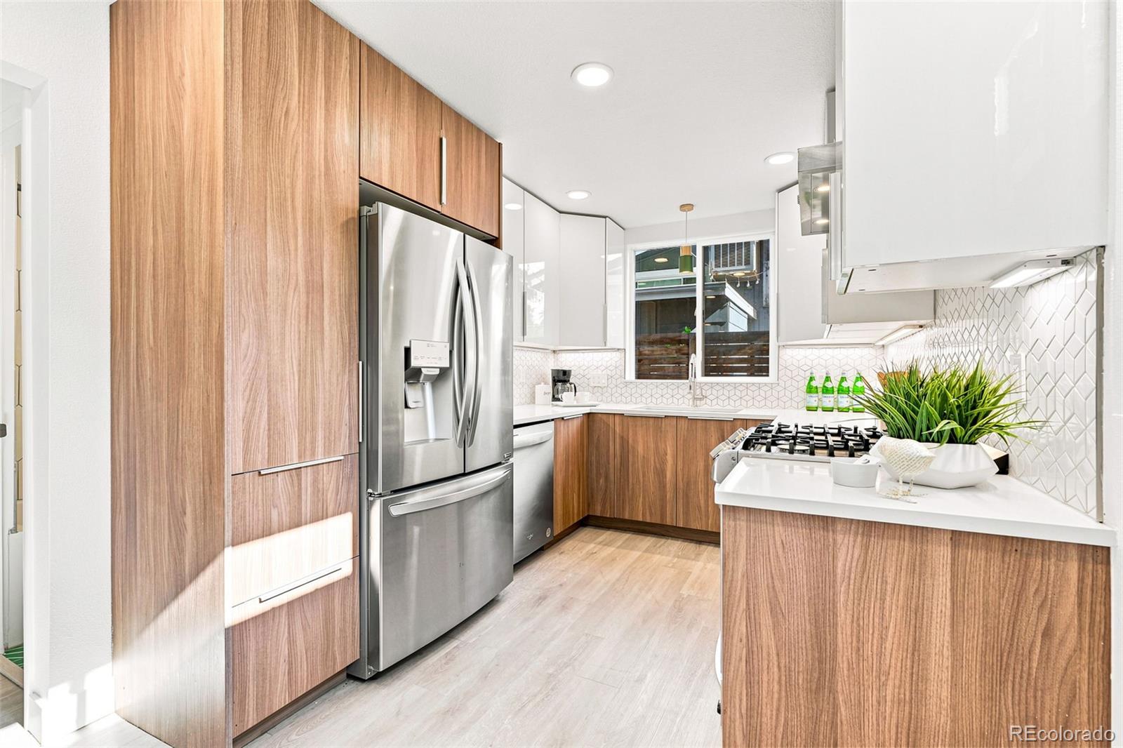 MLS Image #16 for 1426 s kearney street,denver, Colorado