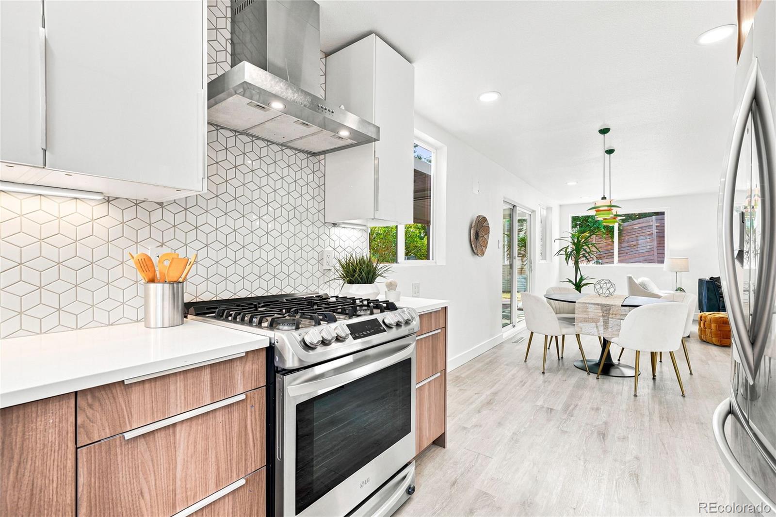 MLS Image #17 for 1426 s kearney street,denver, Colorado