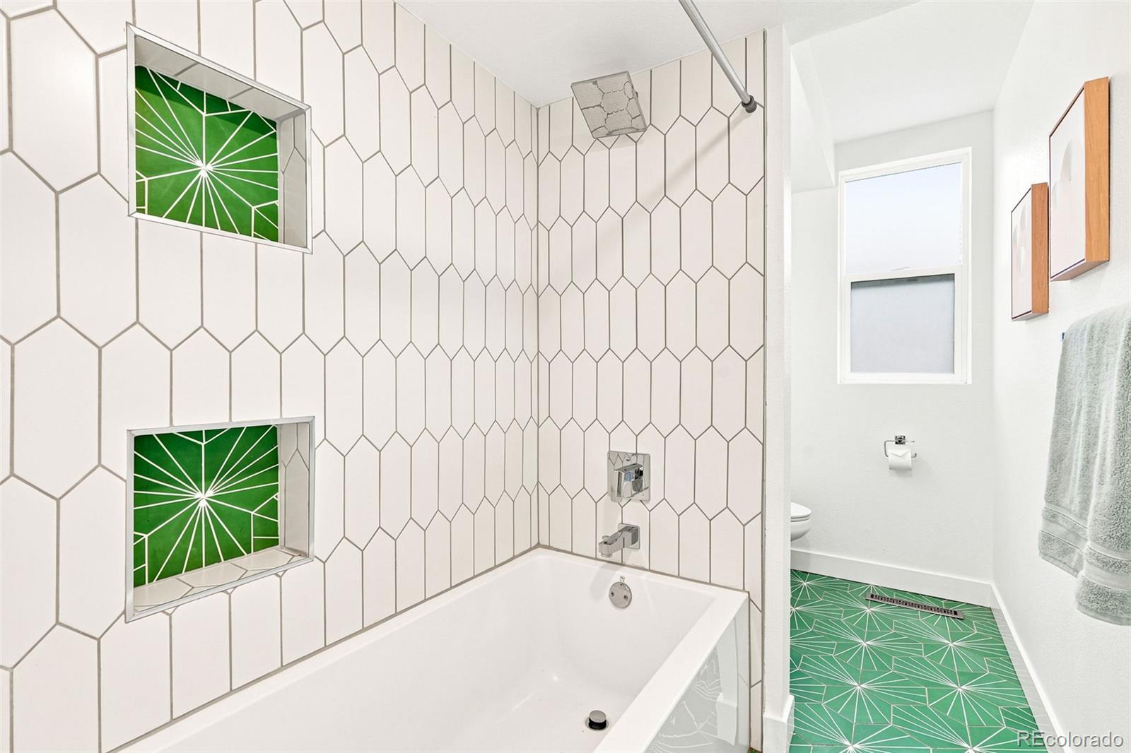 MLS Image #21 for 1426 s kearney street,denver, Colorado