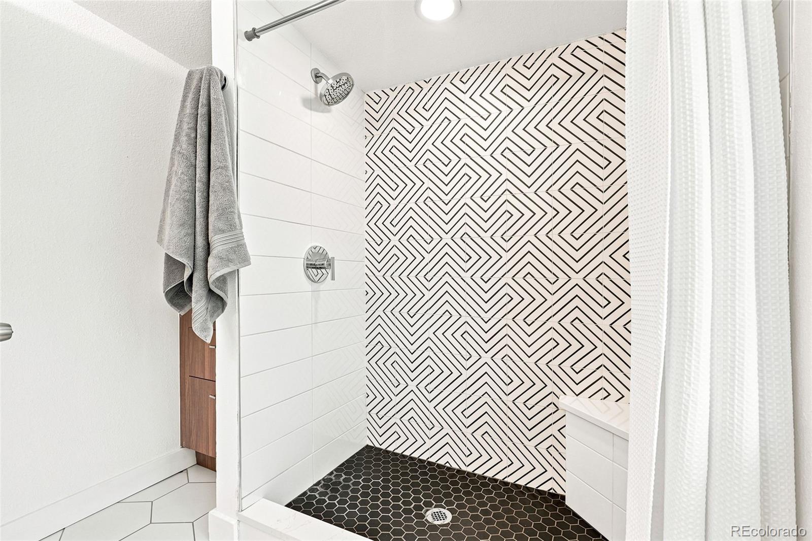 MLS Image #29 for 1426 s kearney street,denver, Colorado